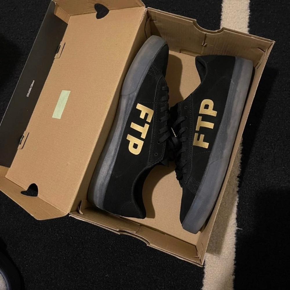 ftp tenth anniversery lakai newports 11